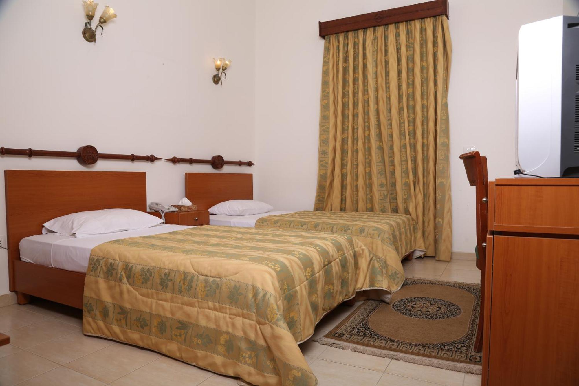 Valley View Hotel - Ḩammānā מראה חיצוני תמונה
